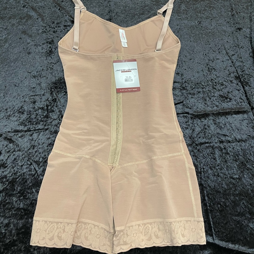 Jackie London shapewear reductive
